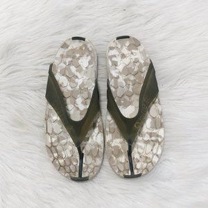 CUSHE Manuka Fearless Thong Flip Flop Sandal SZ 7